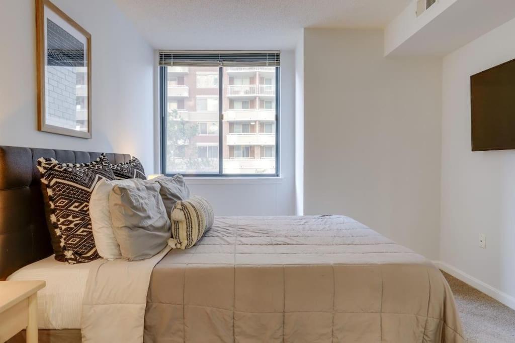 Sensational 1 Bedroom Condo At Ballston Place With Gym 阿林顿 外观 照片
