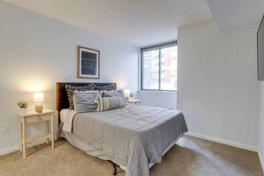 Sensational 1 Bedroom Condo At Ballston Place With Gym 阿林顿 外观 照片