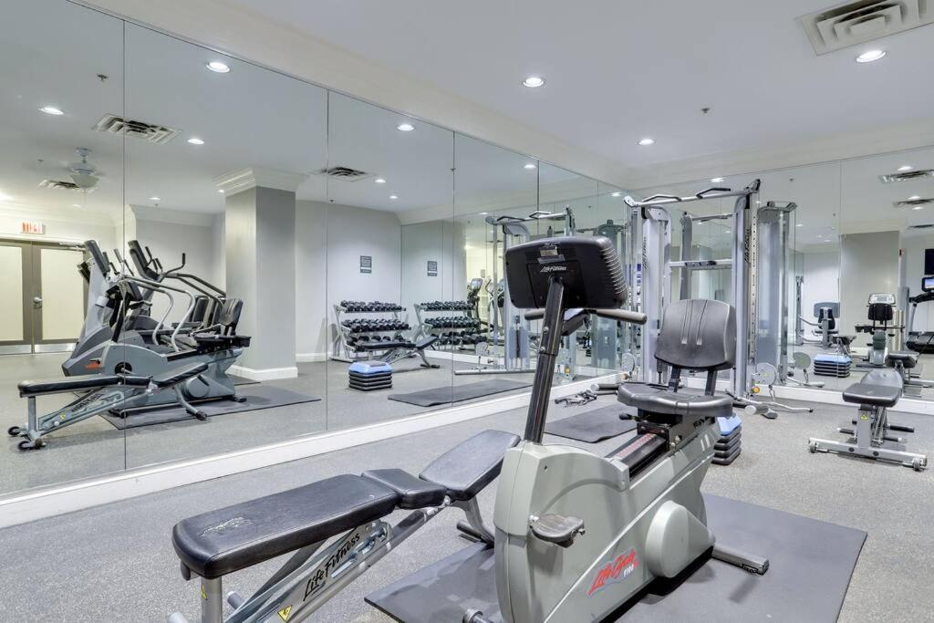 Sensational 1 Bedroom Condo At Ballston Place With Gym 阿林顿 外观 照片